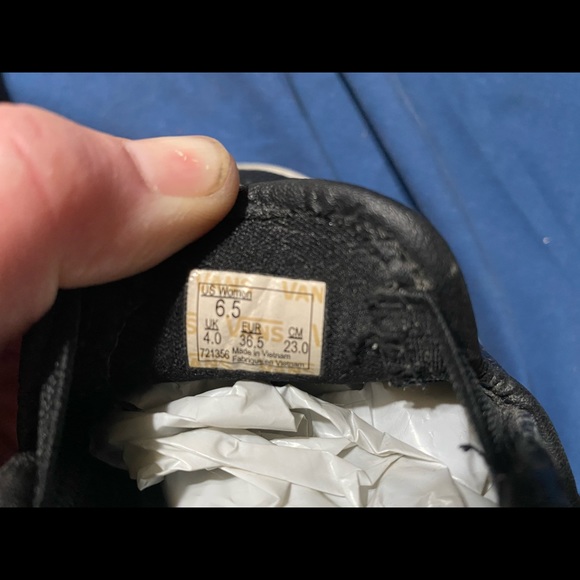 Vans black slip on shoes women’s 6.5 - Picture 10 of 10